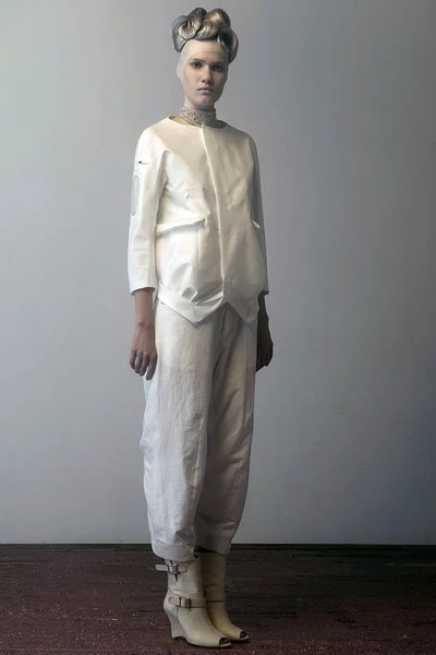 Look 12